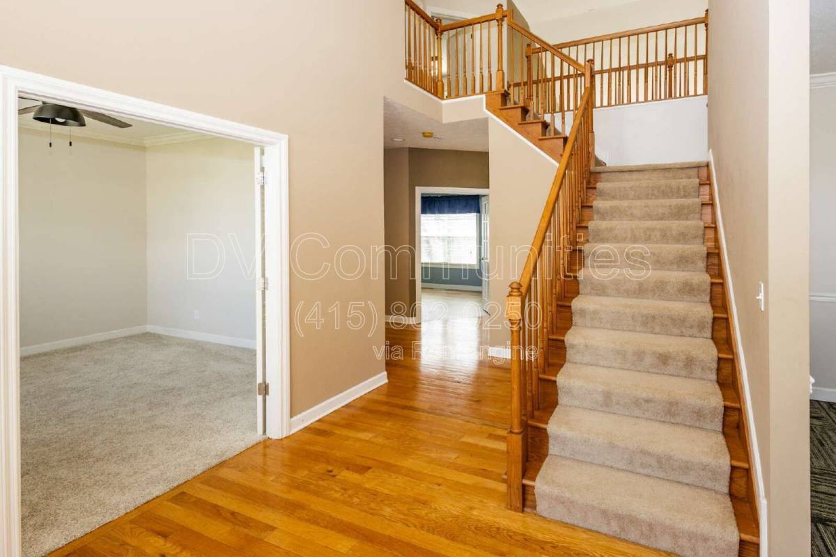House for rent at 8240 Talbot Circle, Mentor, OH 44060