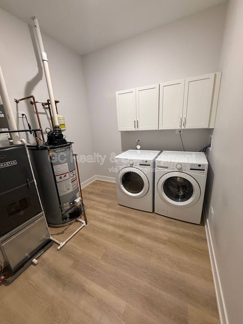 Condo for rent at 5071 N NW Highway 102, Chicago, IL 60630