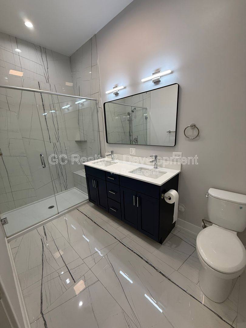 Condo for rent at 5071 N NW Highway 102, Chicago, IL 60630