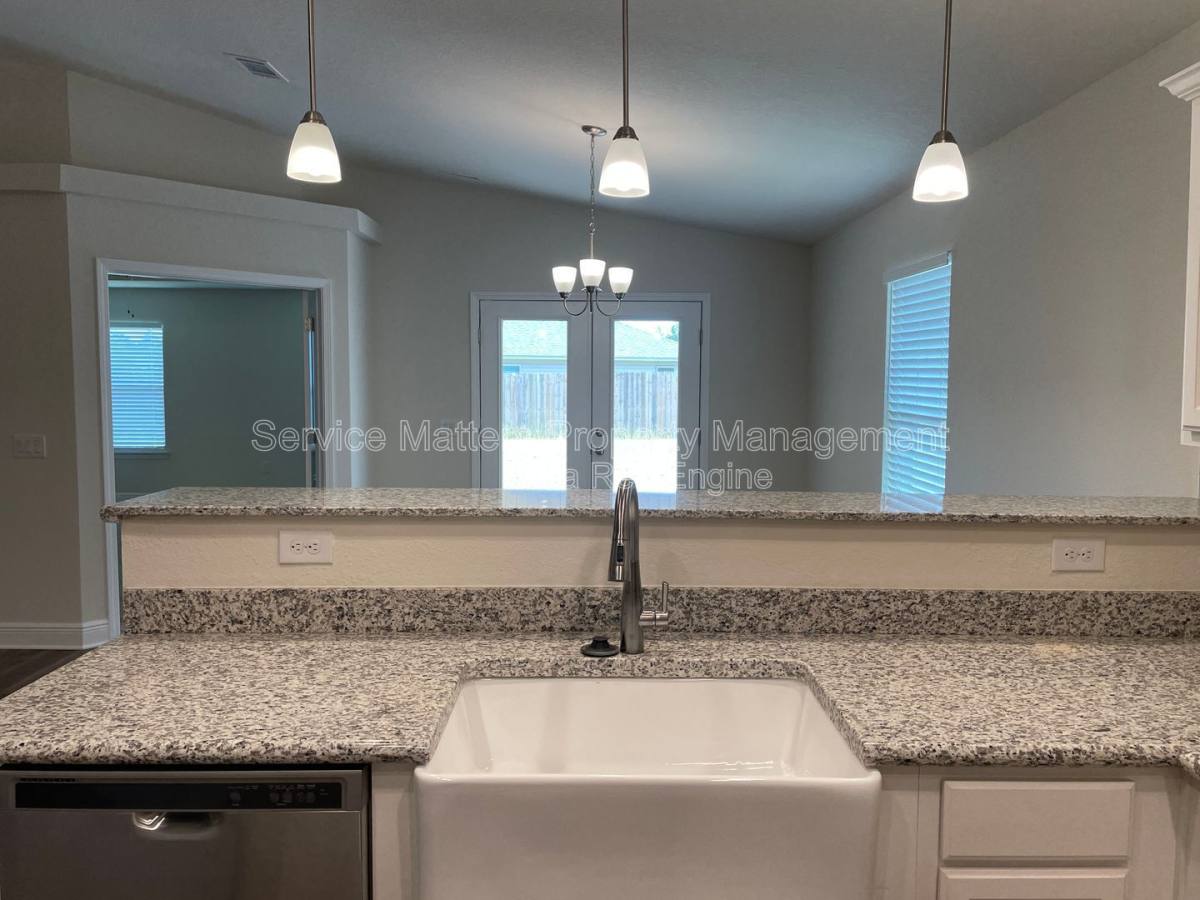 House for rent at 5184 Peach Dr, Milton, FL 32571