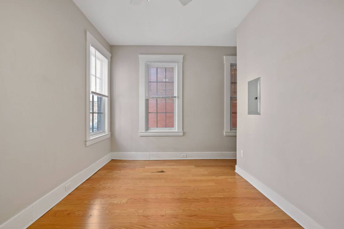Apartment for rent at 516 E 13th St #4, Cincinnati, OH 45202