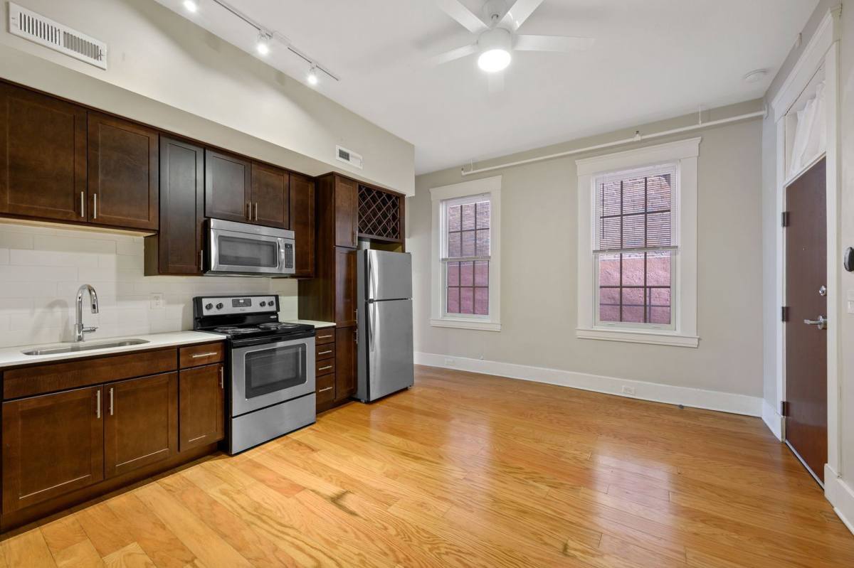 Apartment for rent at 516 E 13th St #4, Cincinnati, OH 45202