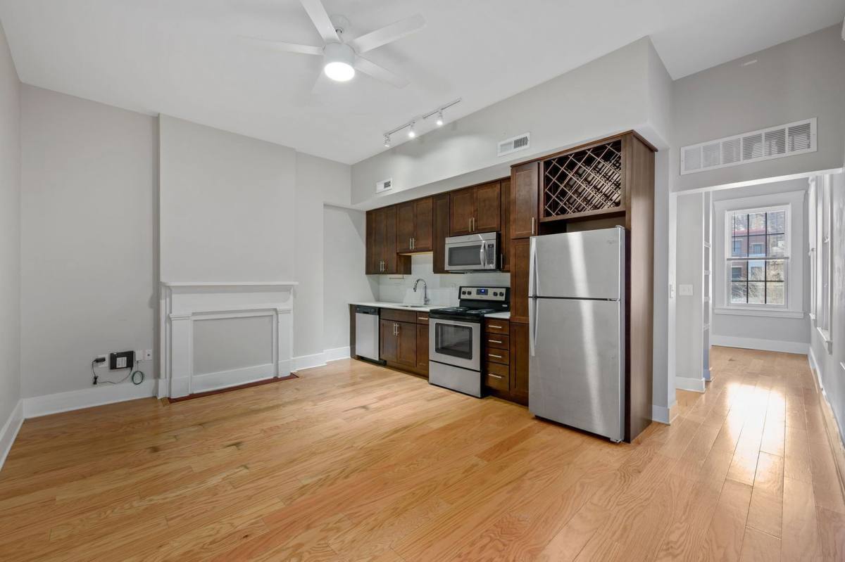Apartment for rent at 516 E 13th St #4, Cincinnati, OH 45202