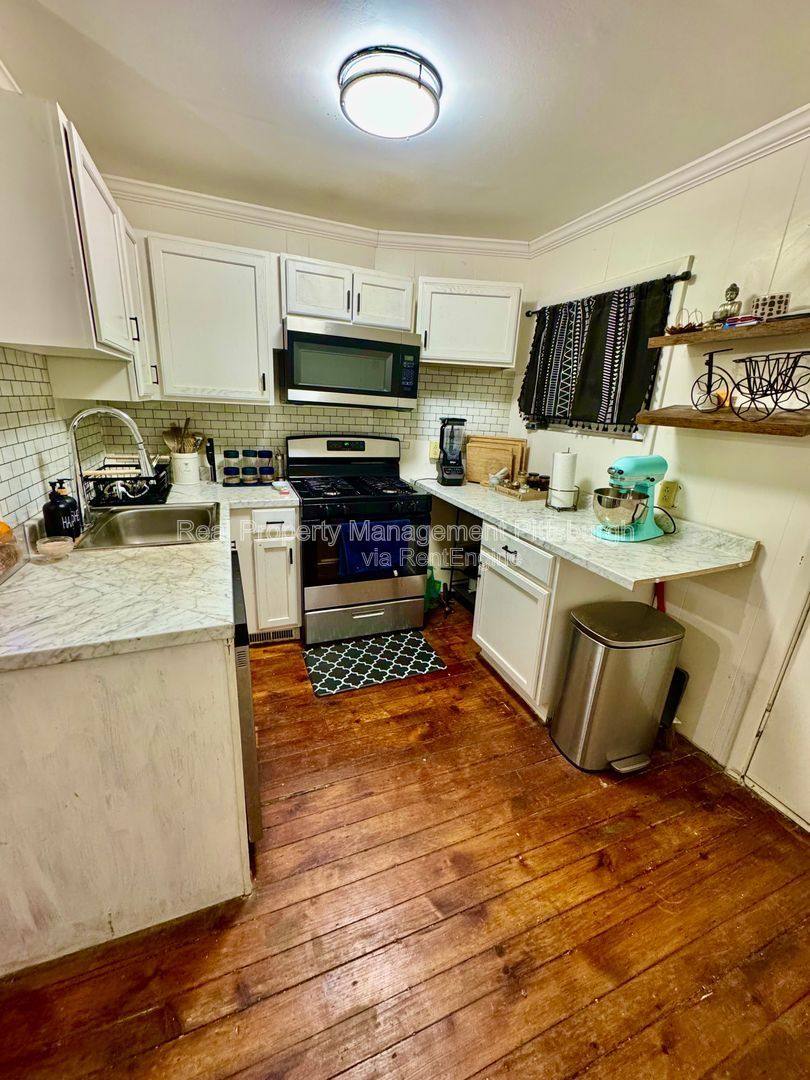 Apartment for rent at 2218 Sarah St #1, Pittsburgh, PA 15203