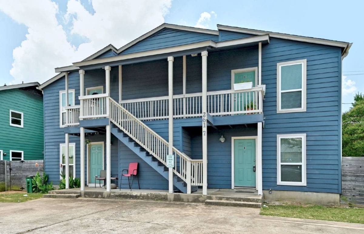 Apartment for rent at 2617 Ektom Dr #B, Austin, TX 78745
