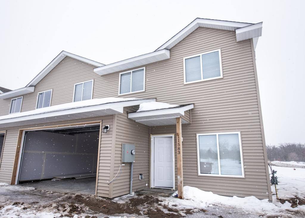 Townhouse for rent at 11527 37th Ave SE, Becker, MN 55308