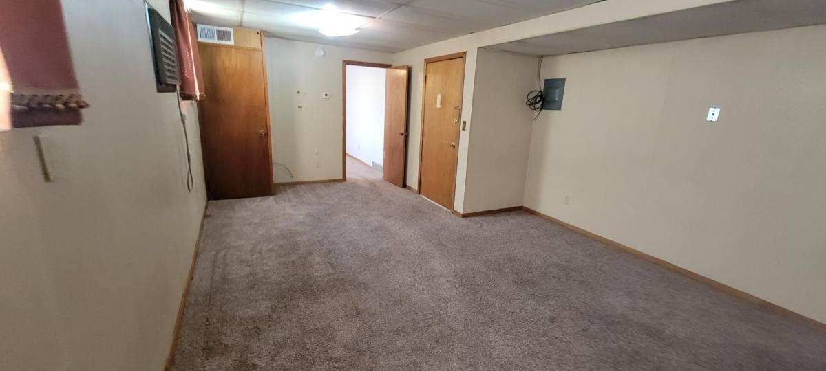 Apartment for rent at 1011 Lincoln St #4, Vermillion, SD 57069