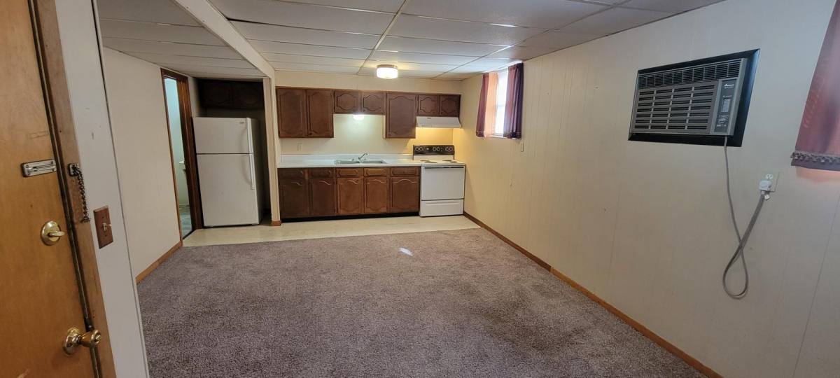 Apartment for rent at 1011 Lincoln St #4, Vermillion, SD 57069