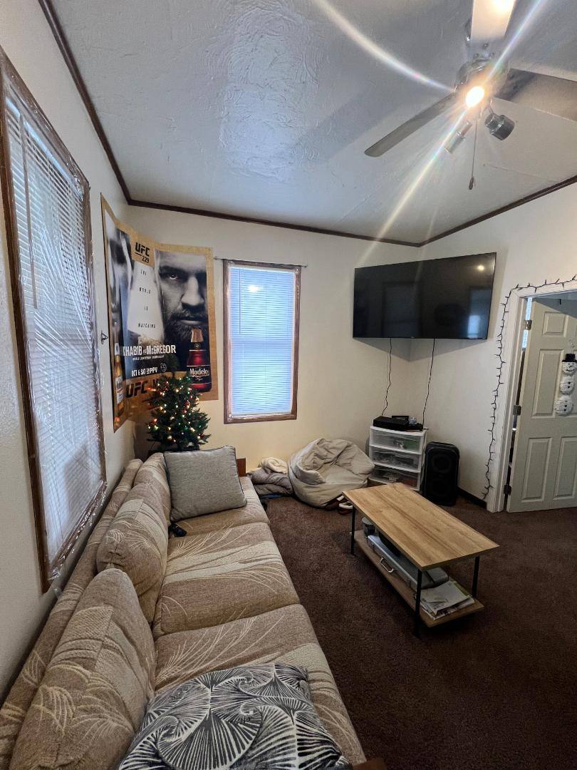 House for rent at 923 Vine St #923, La Crosse, WI 54601