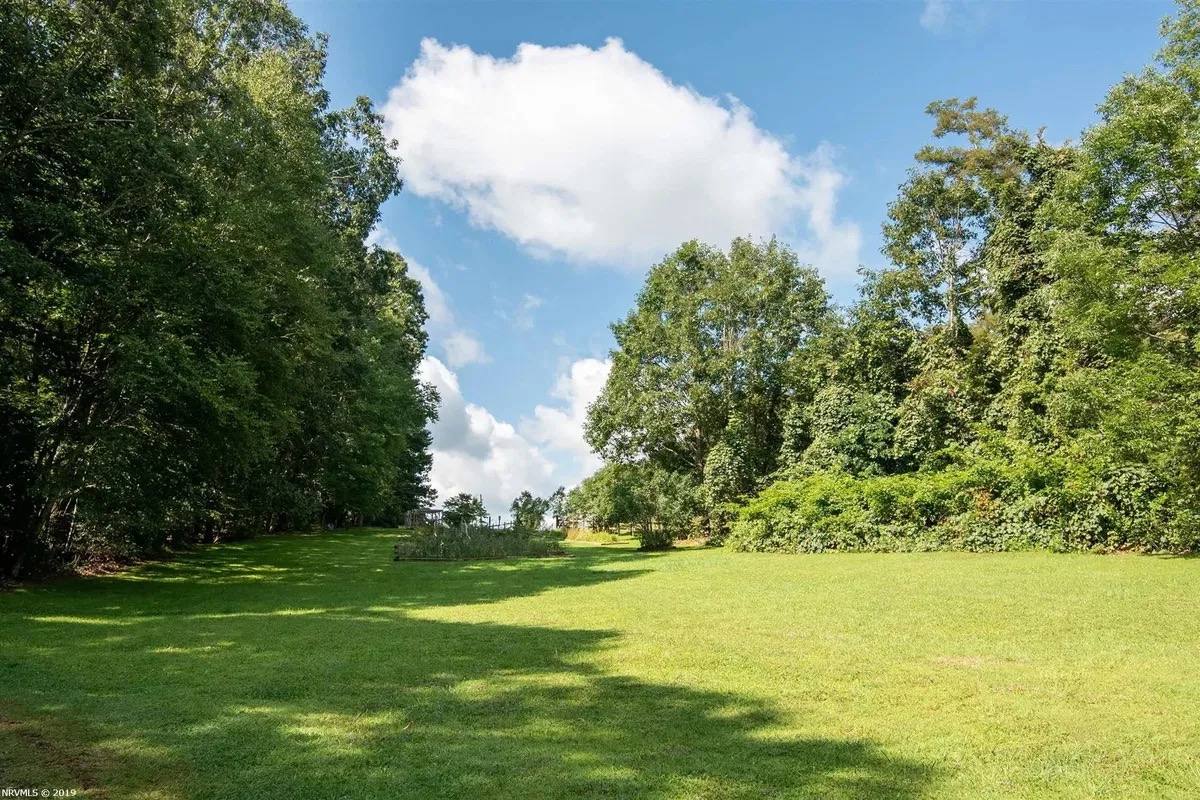 Apartment for rent at 2015 Union School Rd SW #SITE 33: Tiny Home, Willis, VA 24380