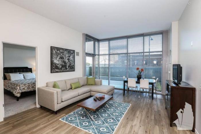 Apartment for rent at 3740 N Halsted St #802, Chicago, IL 60613
