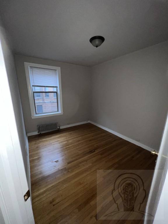 Apartment for rent at 1369 W Estes Ave #1H, Chicago, IL 60626