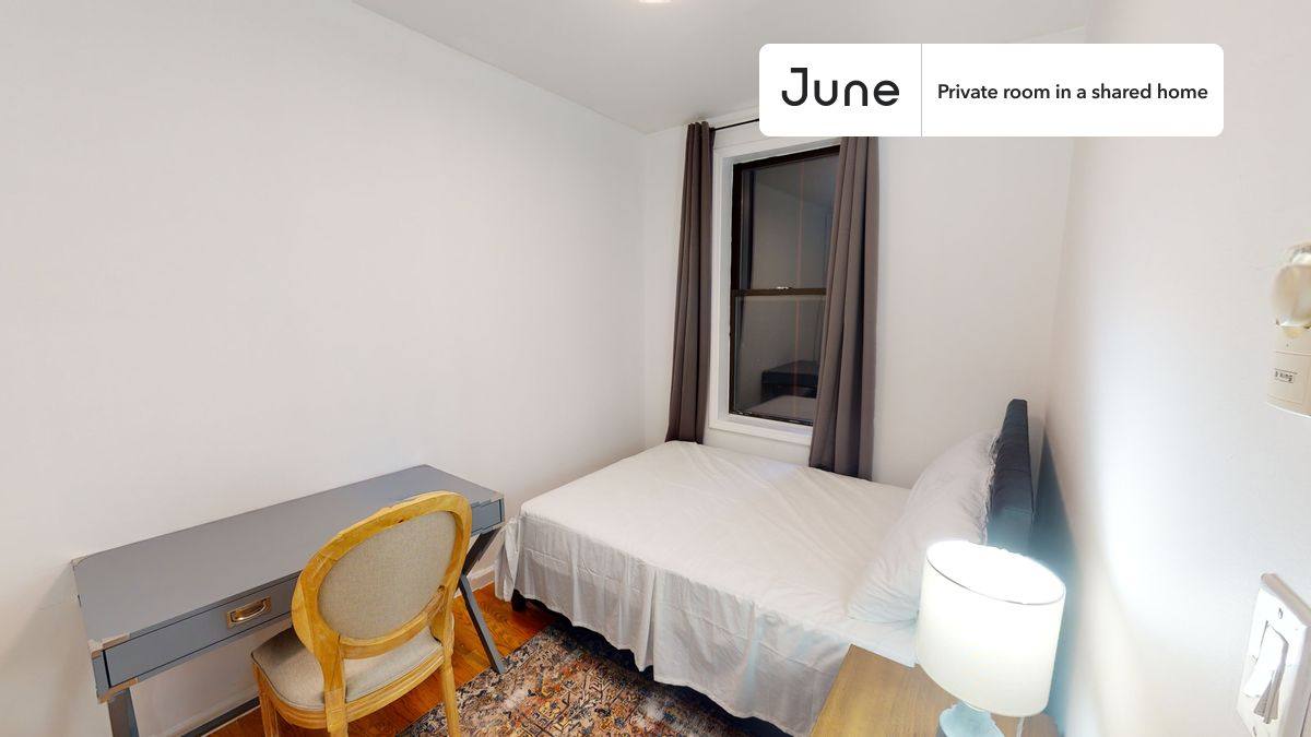 Apartment for rent at 214 W 109th St, New York, NY 10025