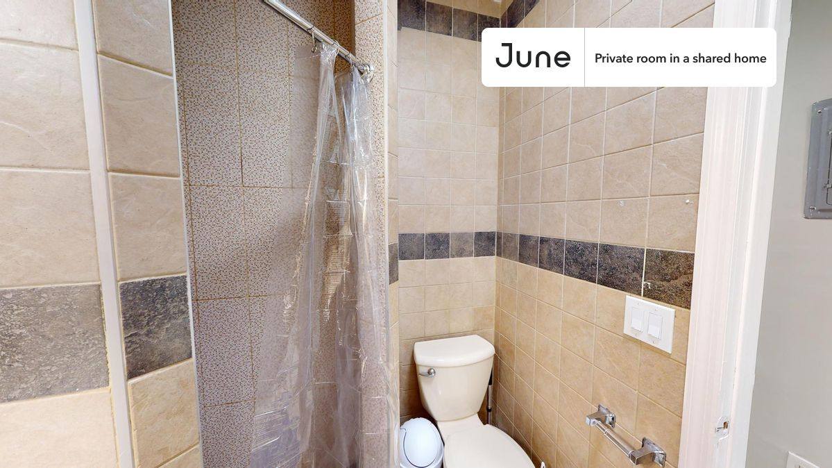 Apartment for rent at 362 Parkside Ave #D, Brooklyn, NY 11226