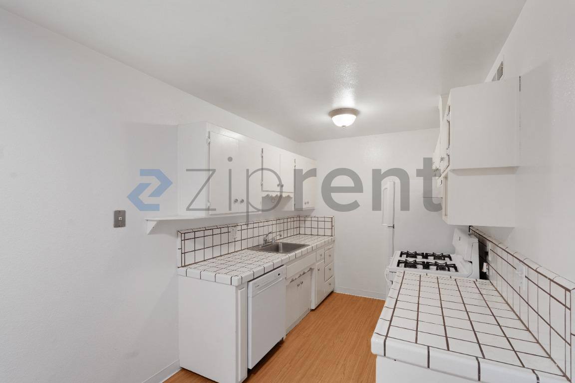 Apartment for rent at 4561 Ashcroft Ave #52, Sacramento, CA 95841