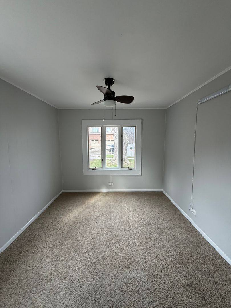 House for rent at 2209 Douglas Ave, Des Plaines, IL 60018