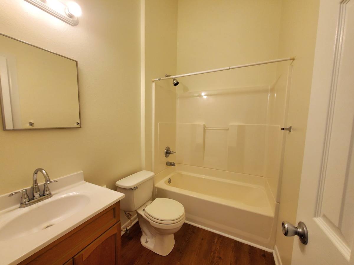 Apartment for rent at 2609 Ave L, Galveston, TX 77550