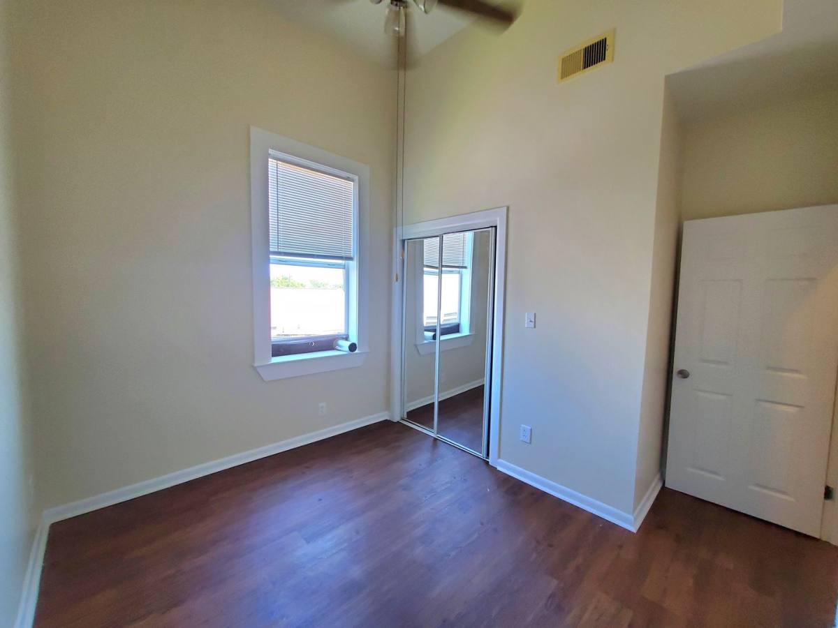 Apartment for rent at 2609 Ave L, Galveston, TX 77550