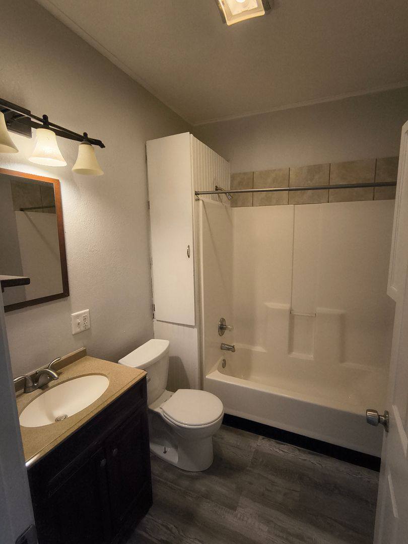 Apartment for rent at 401 Main, Brownwood, TX 76801