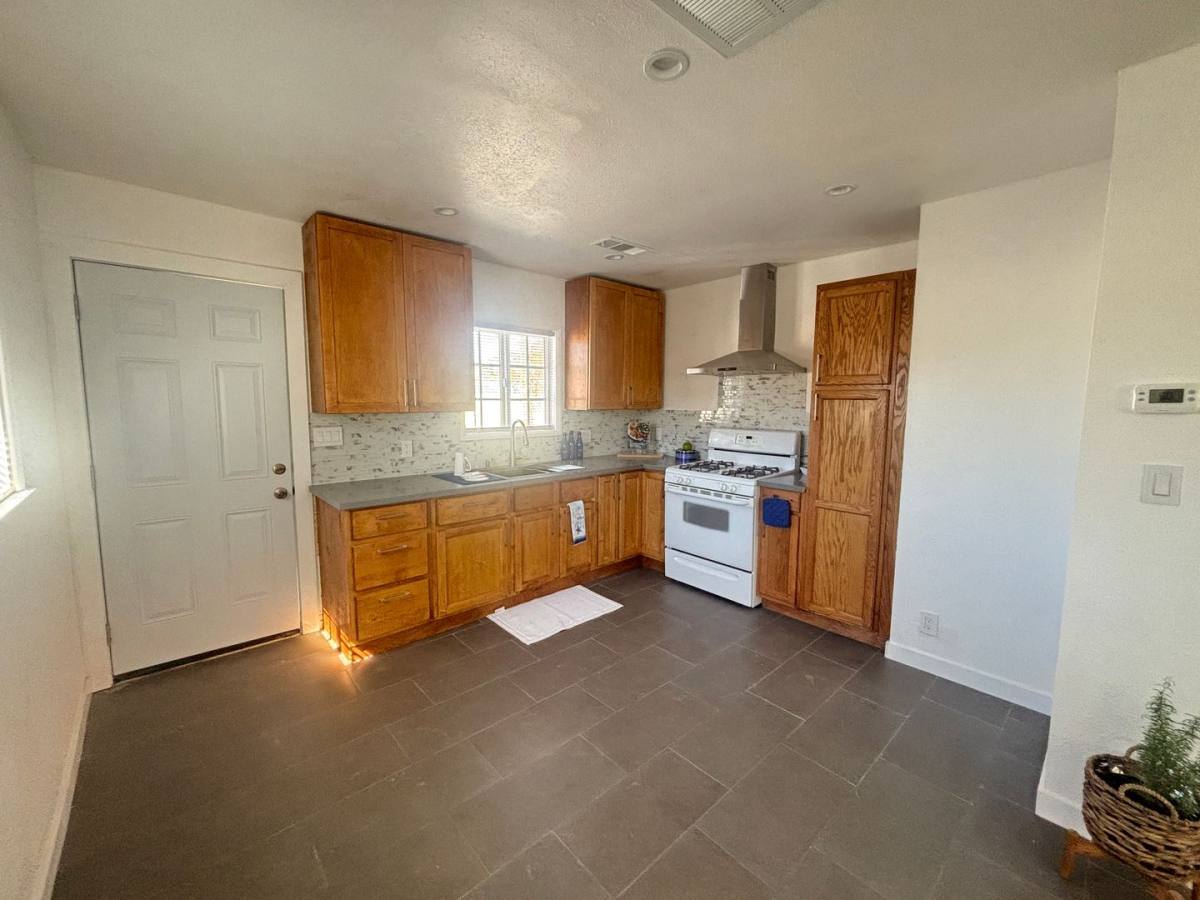 House for rent at 45025 1 2 10th St W, Lancaster, CA 93534