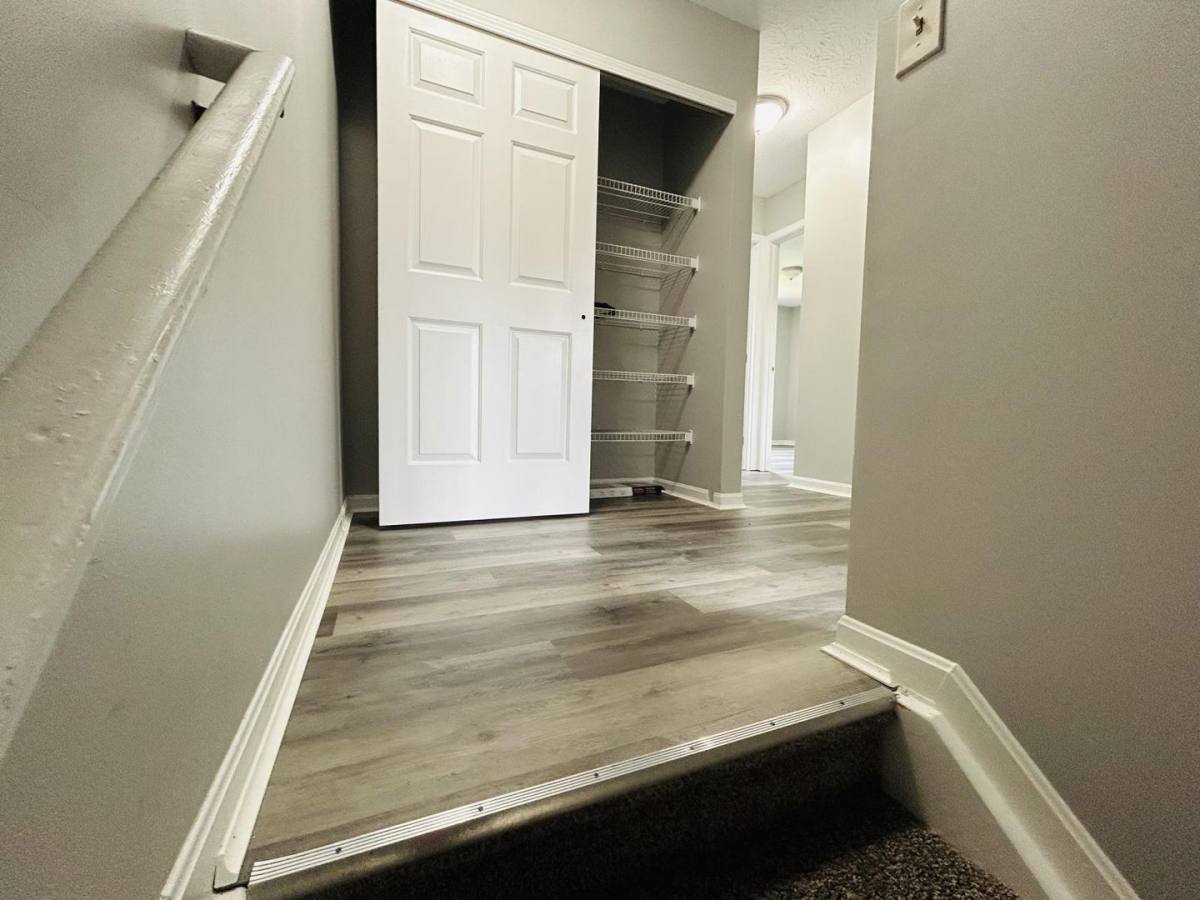 Apartment for rent at 13 -15 Shenandoah Dr, Florence, KY 41042