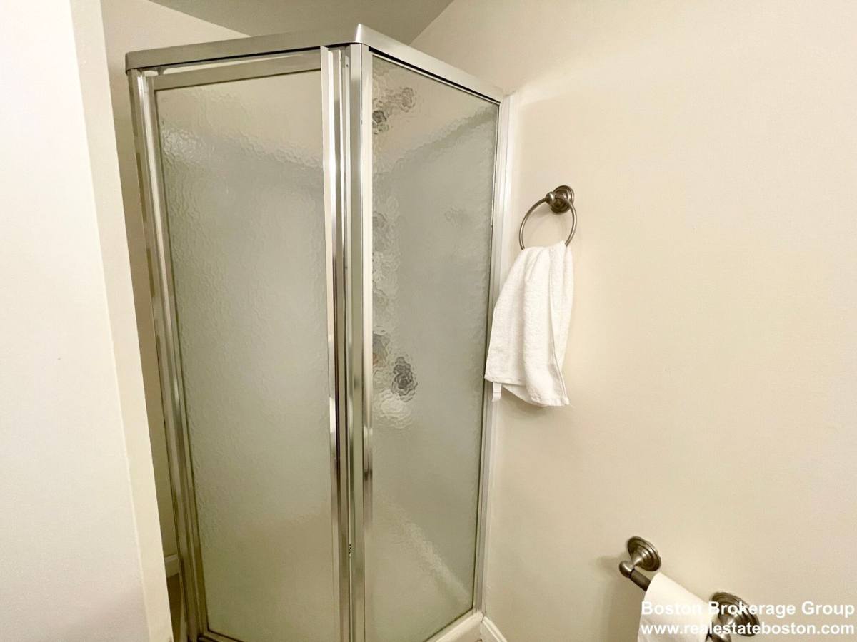 Apartment for rent at 69 Gainsborough St #300, Boston, MA 02115
