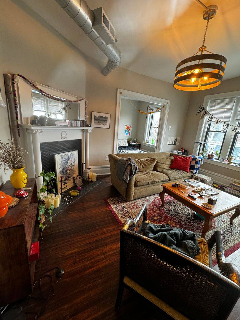 Apartment for rent at 4901 Friendship Ave, Pittsburgh, PA 15224