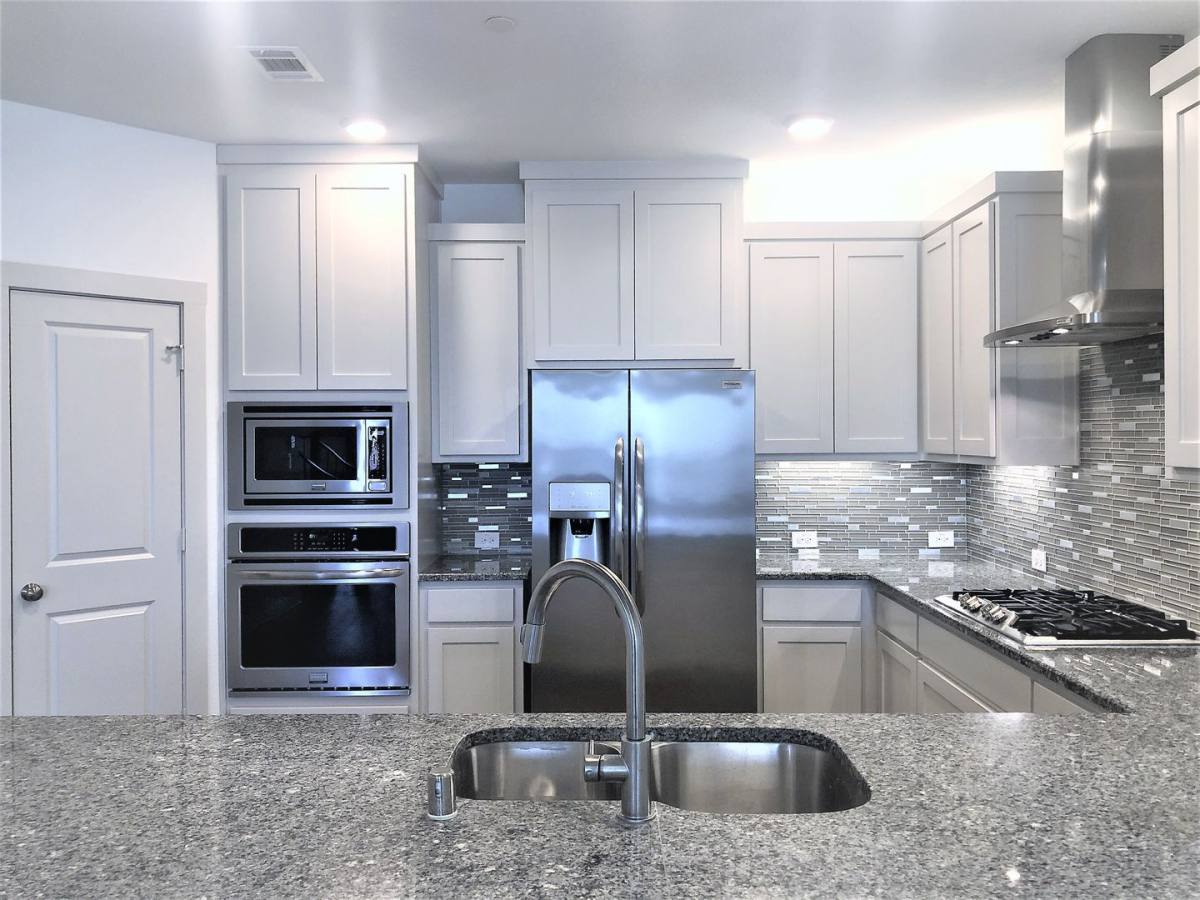 House for rent at 422 Bonfield Dr, Plano, TX 75075