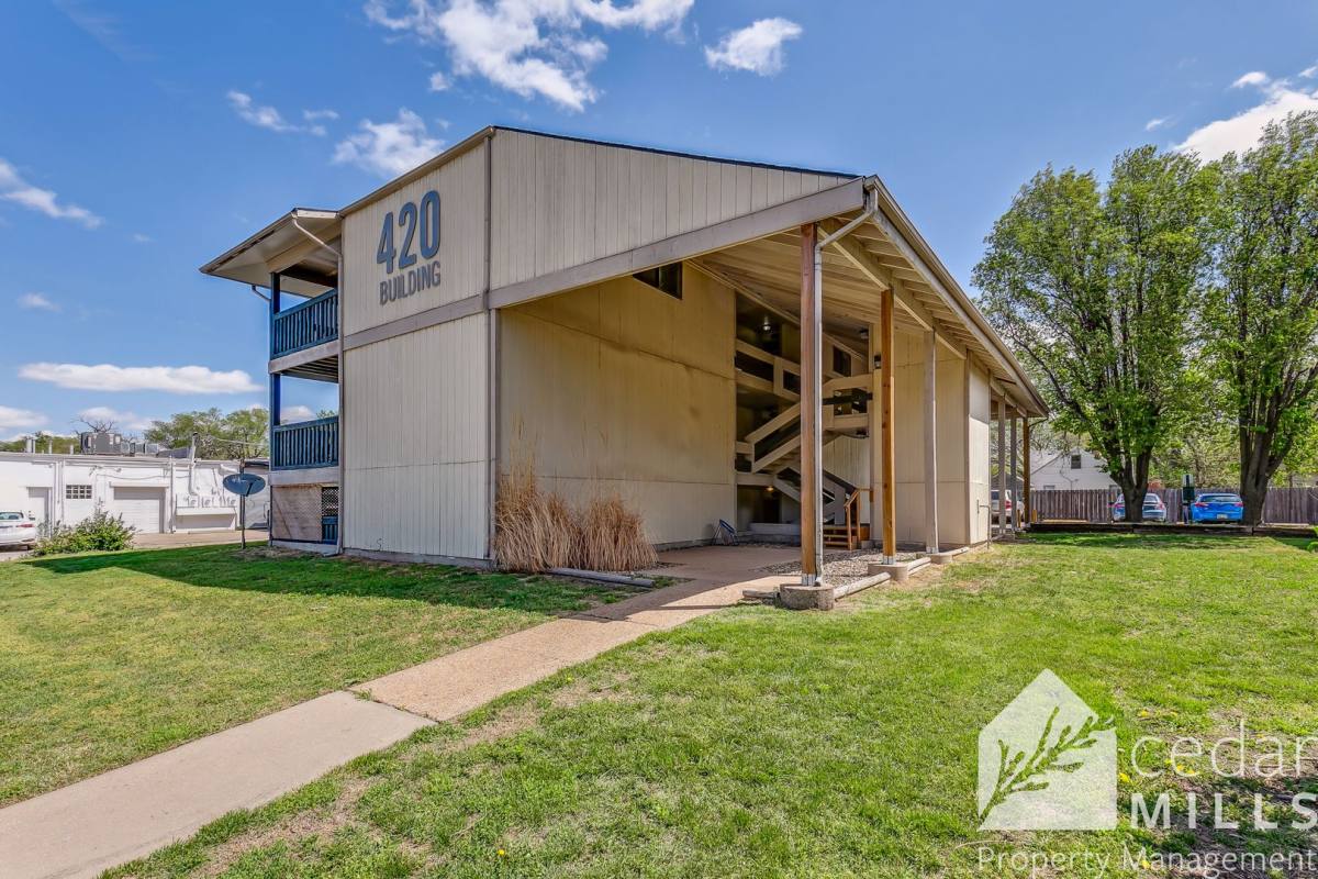 Apartment for rent at 420 S Meridian, Wichita, KS 67213