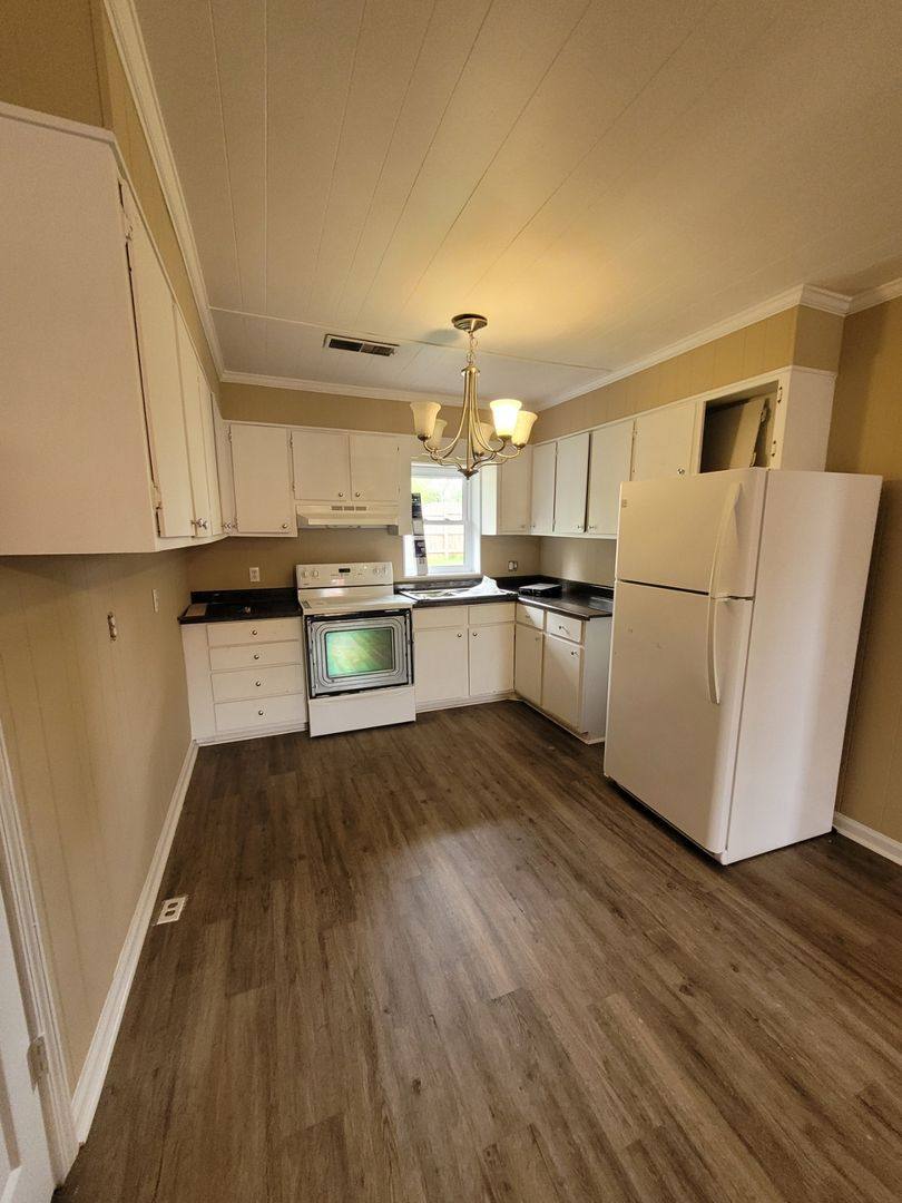 Apartment for rent at 70 Highway 98 E, Danielsville, GA 30633
