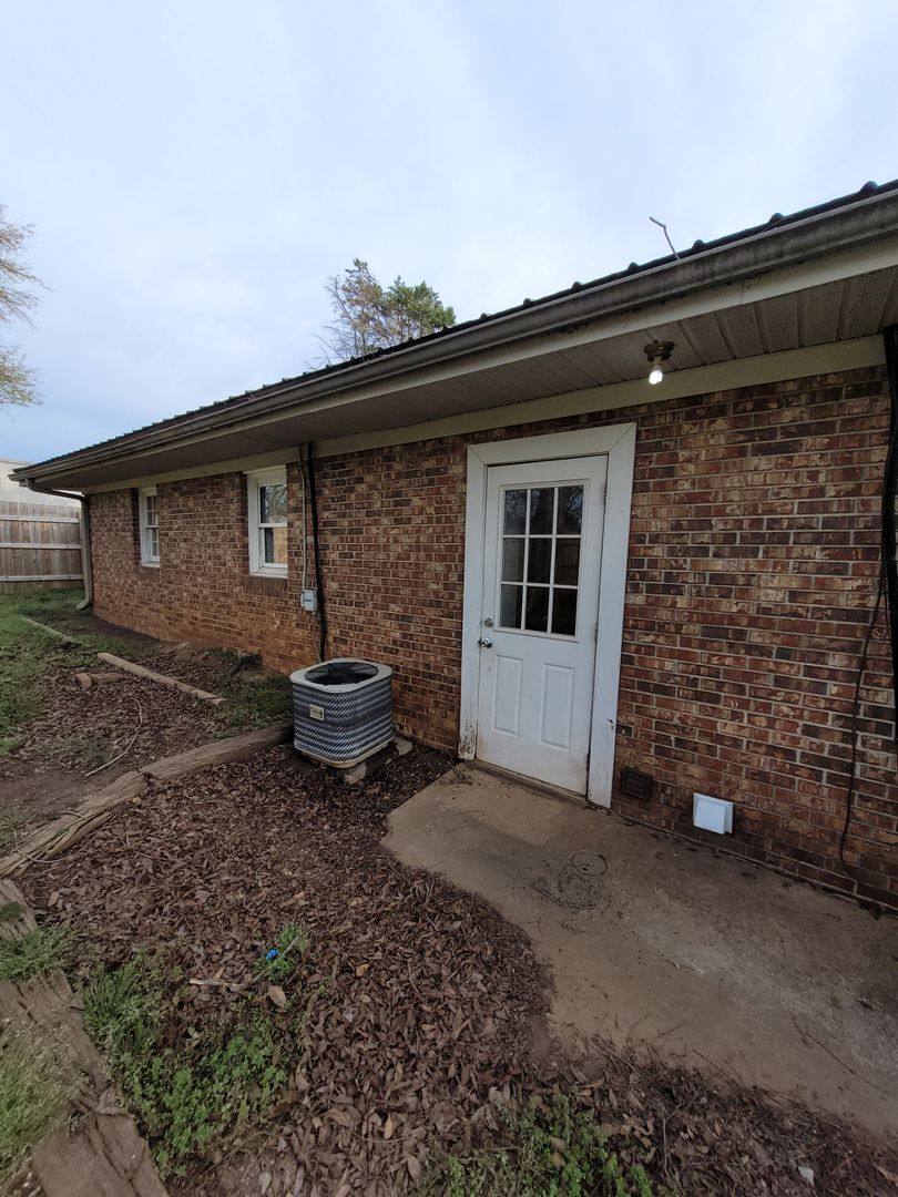 Apartment for rent at 70 Highway 98 E, Danielsville, GA 30633