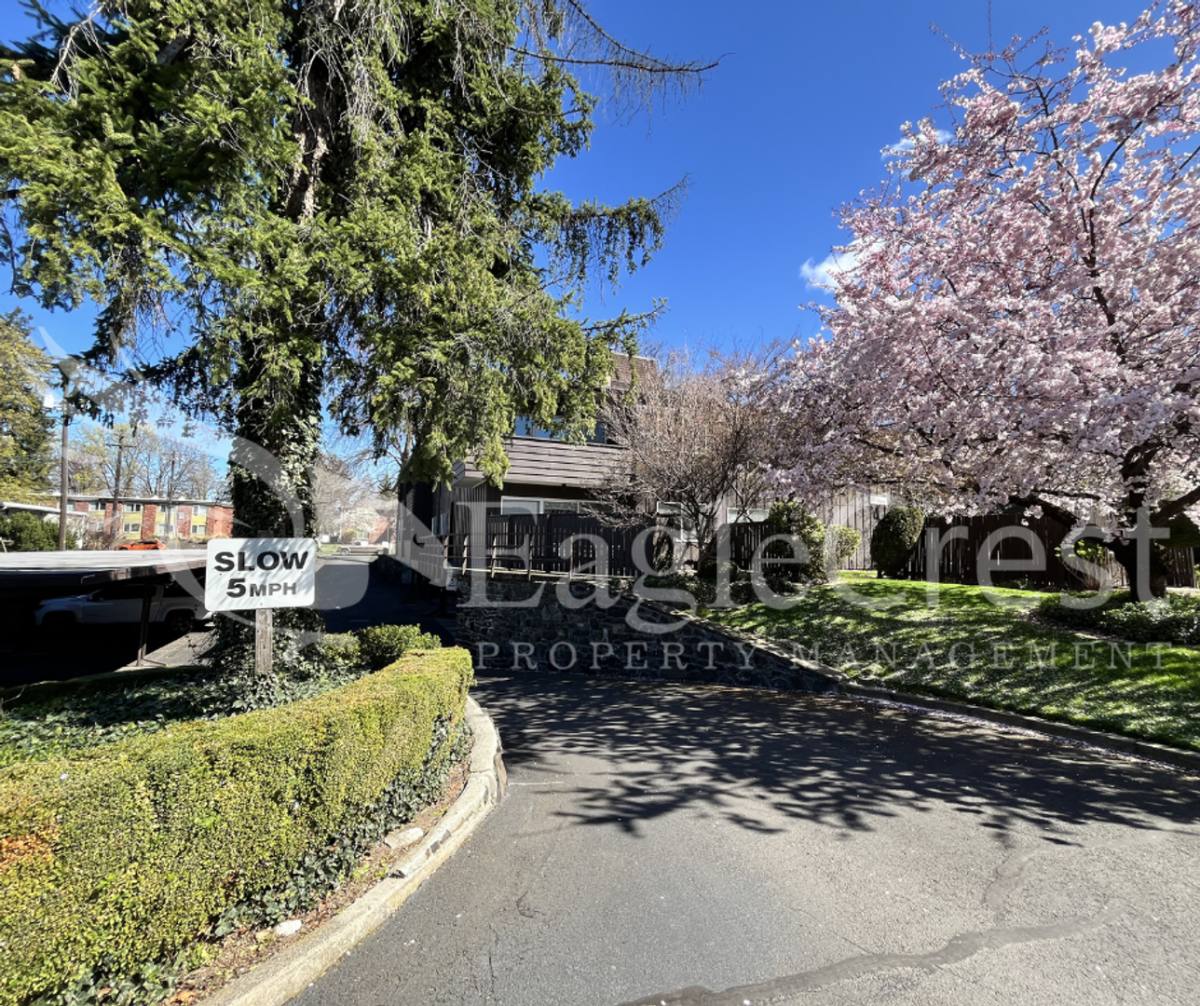 Condo for rent at 364 Catherine St, Walla Walla, WA 99362