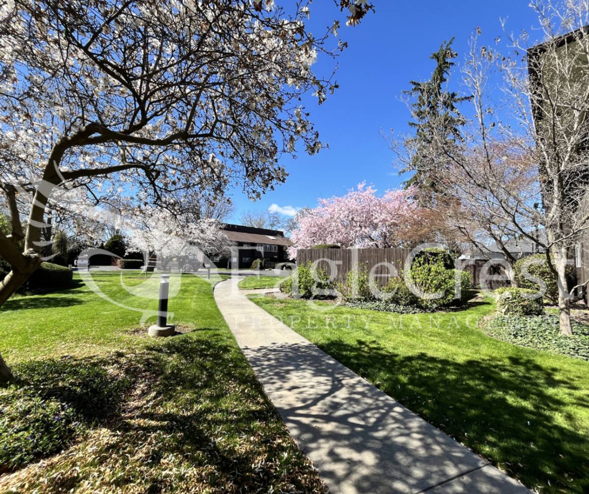 Condo for rent at 364 Catherine St, Walla Walla, WA 99362