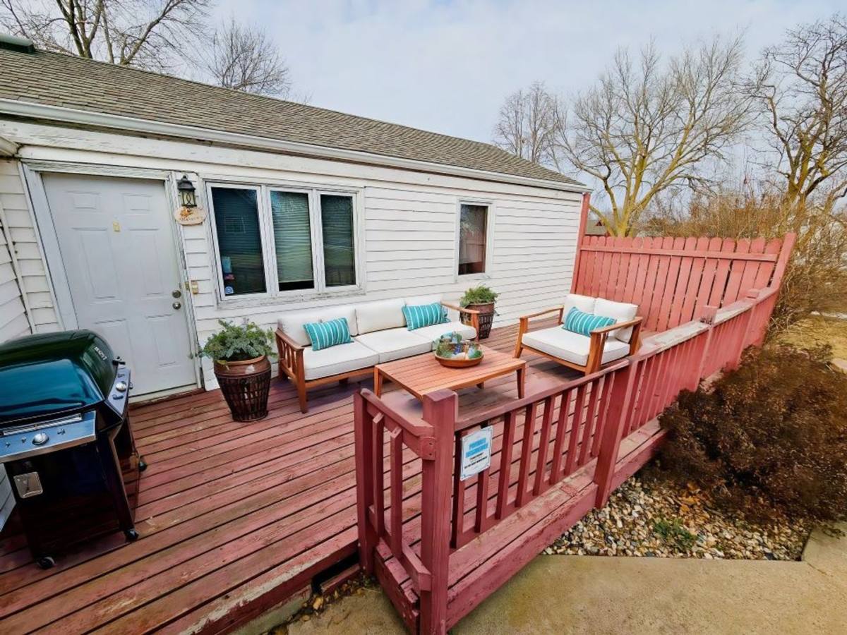 Apartment for rent at 805 4th St, Garretson, SD 57030