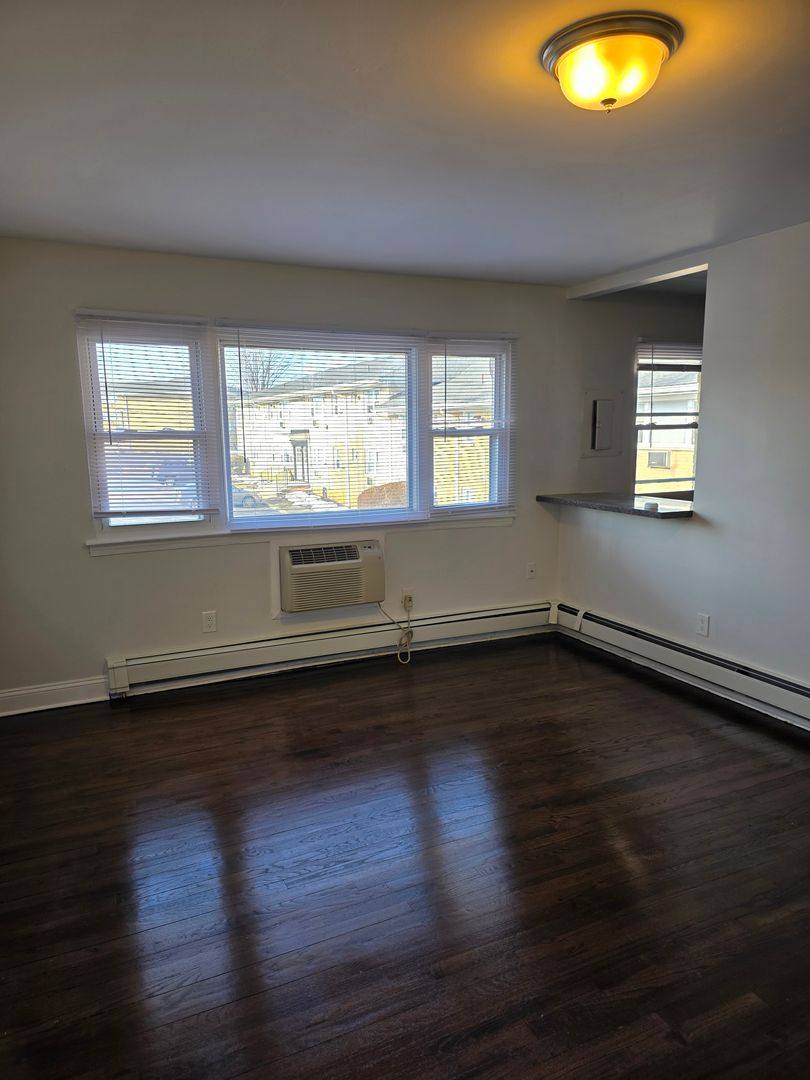 Apartment for rent at 461 Heckman St, Phillipsburg, NJ 08865