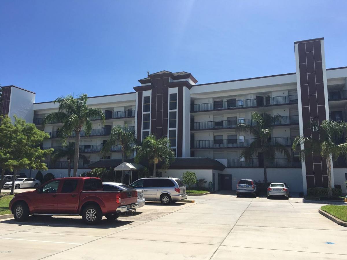 Apartment for rent at 3613 S Banana River Blvd, Cocoa Beach, FL 32931