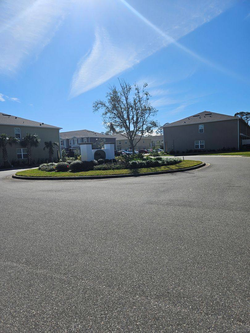 Townhouse for rent at 44 Bella Oaks Dr, Port Orange, FL 32129