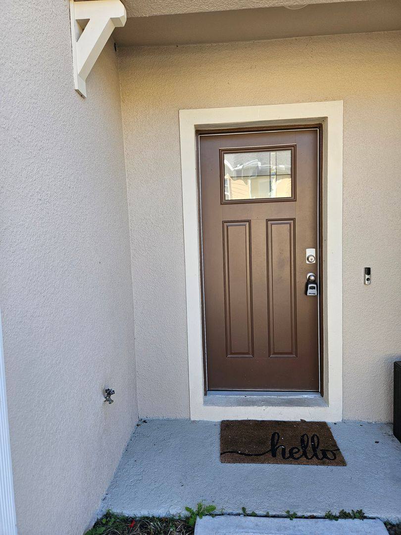 Townhouse for rent at 44 Bella Oaks Dr, Port Orange, FL 32129