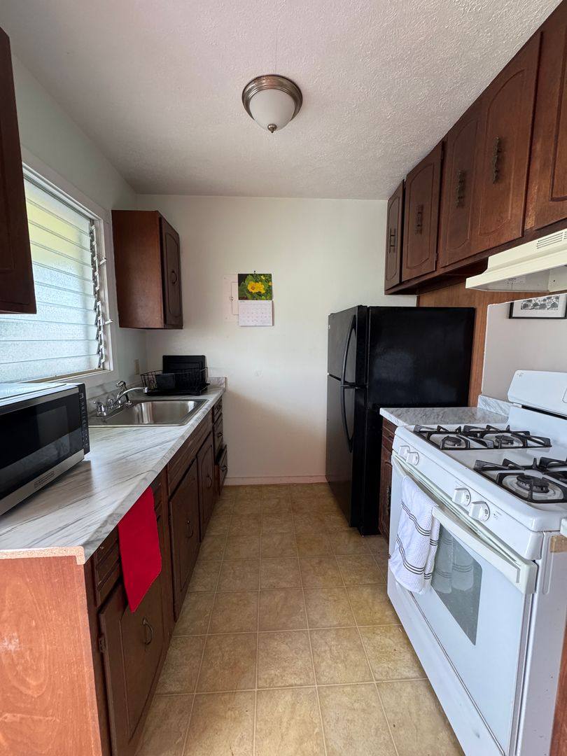Apartment for rent at 24 Pukihae St, Hilo, HI 96720