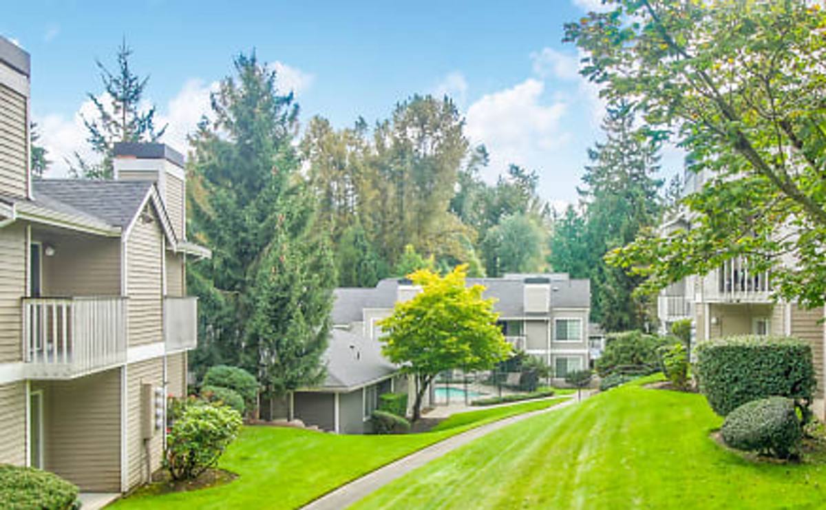 Apartment for rent at 33311 18th Lane S, Federal Way, WA 98003