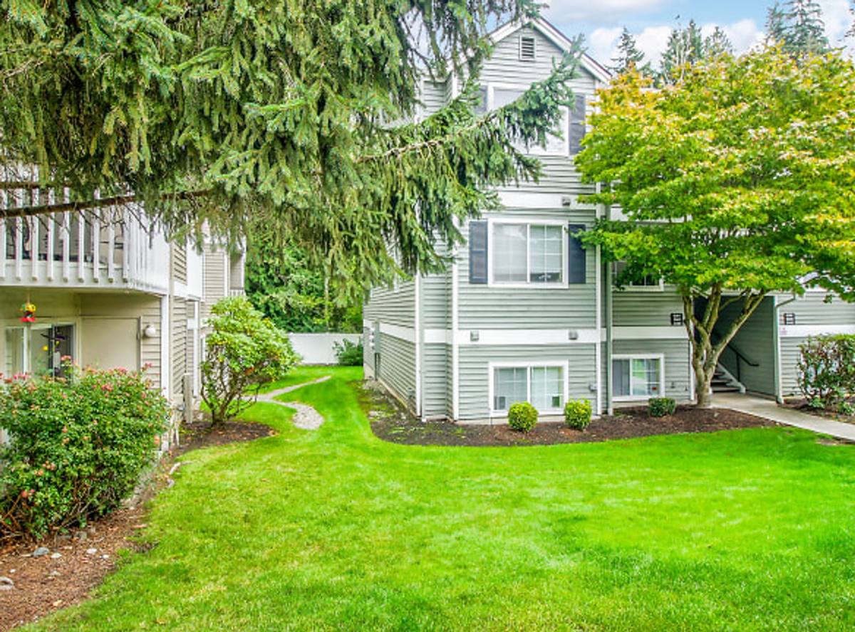 Apartment for rent at 33311 18th Lane S, Federal Way, WA 98003