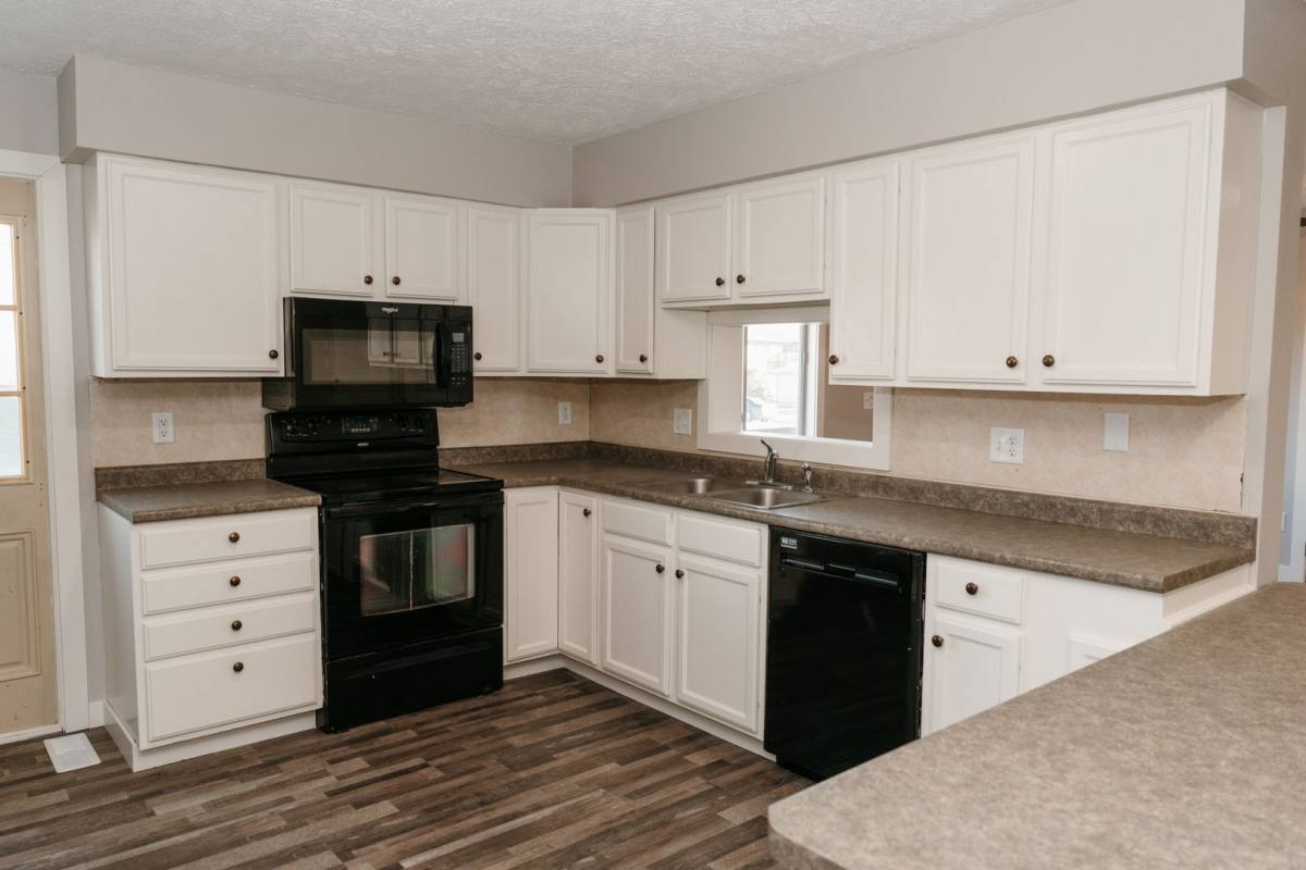 Apartment for rent at 1003 N 4th St, Marshall, MN 56258