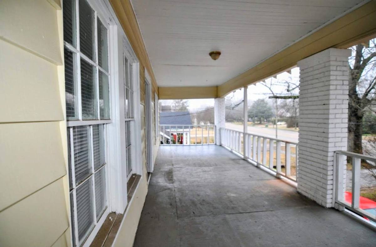 Apartment for rent at 2030 Madison Ave, Montgomery, AL 36107