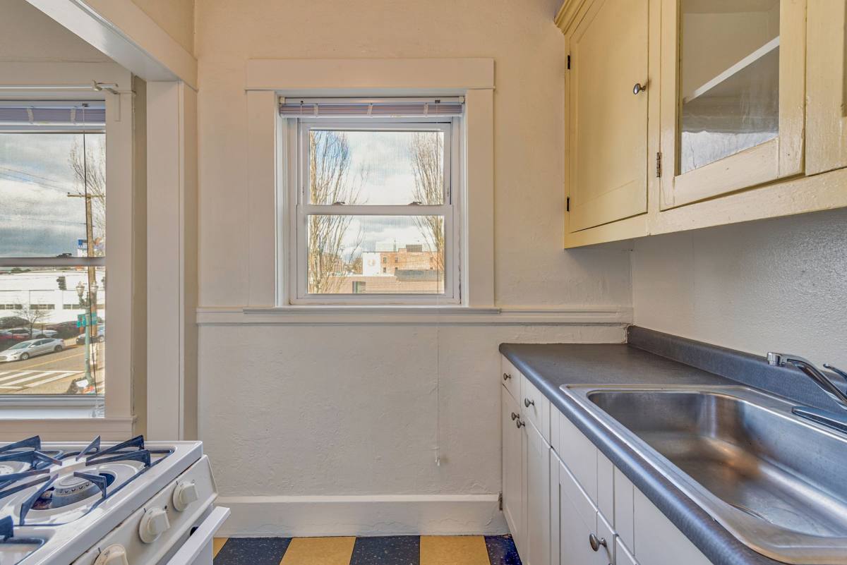 Apartment for rent at 612 E Burnside St, Portland, OR 97214