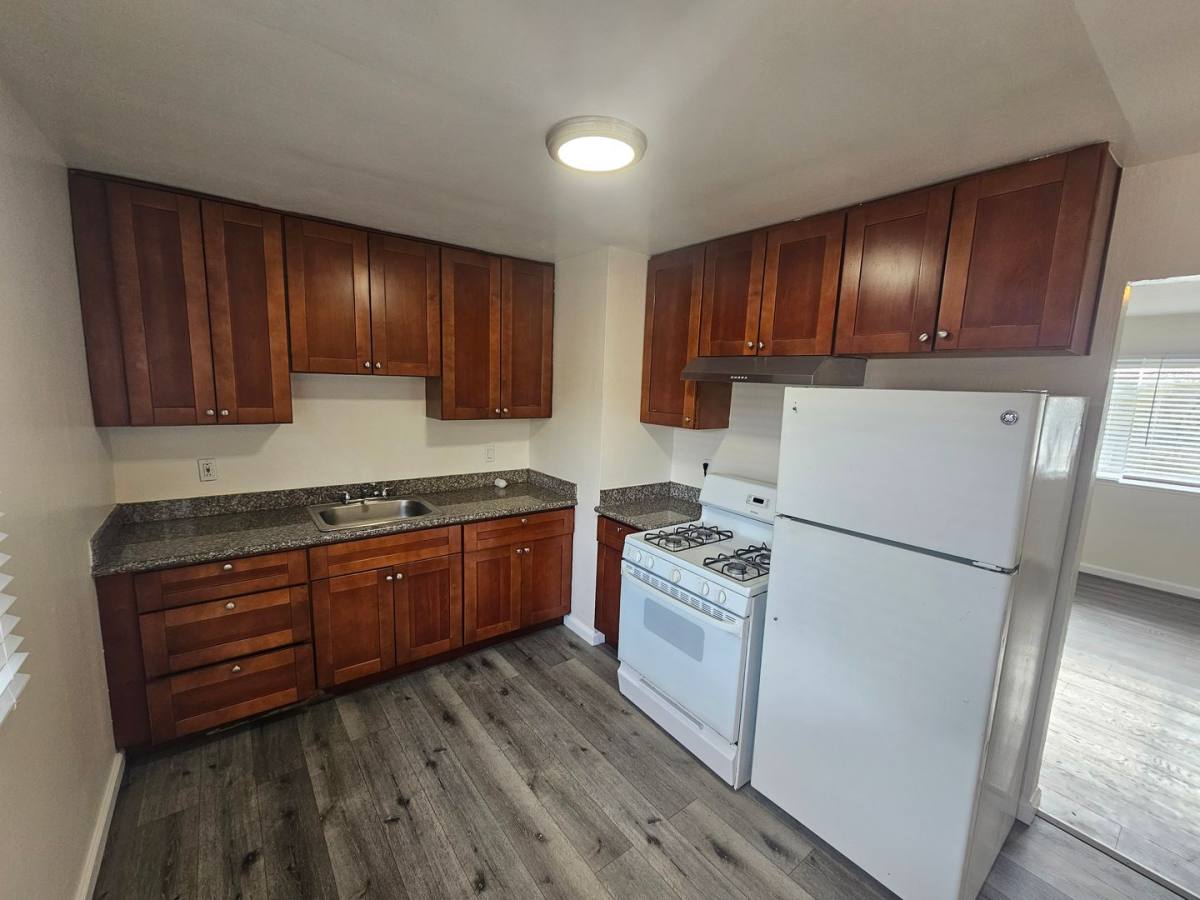 Apartment for rent at 8330 Birch St, Oakland, CA 94621
