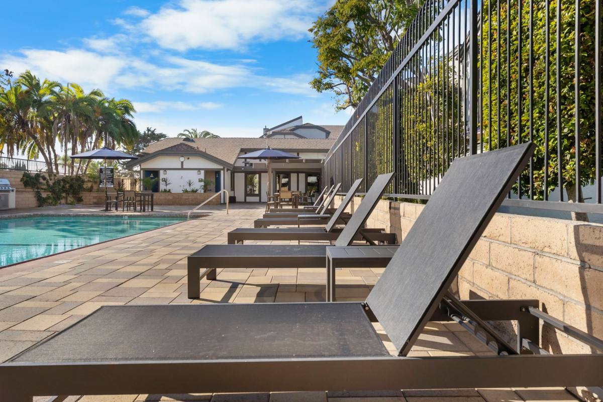 Apartment for rent at 7881-7912 Beachpoint Circle, Huntington Beach, CA 92648