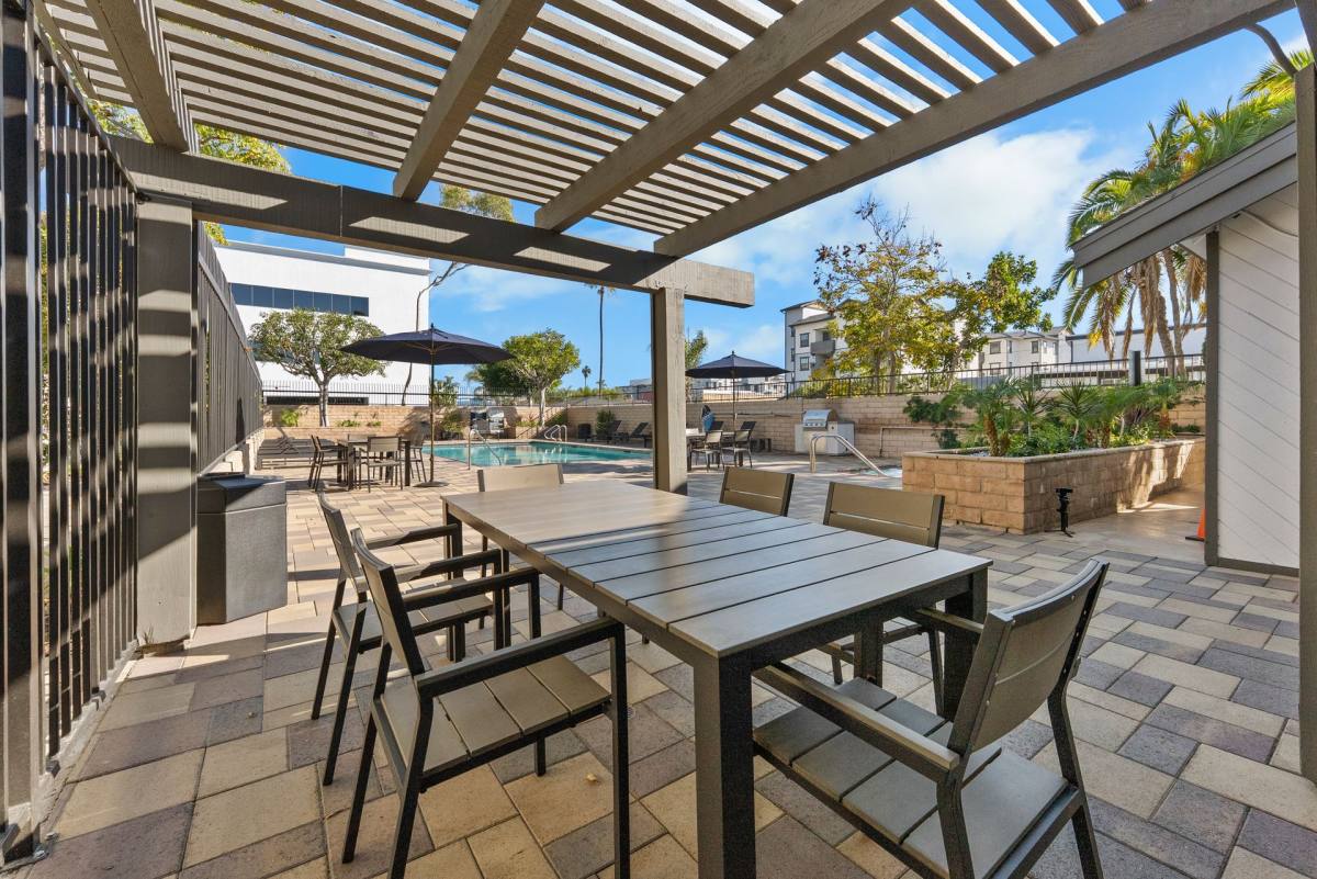 Apartment for rent at 7881-7912 Beachpoint Circle, Huntington Beach, CA 92648