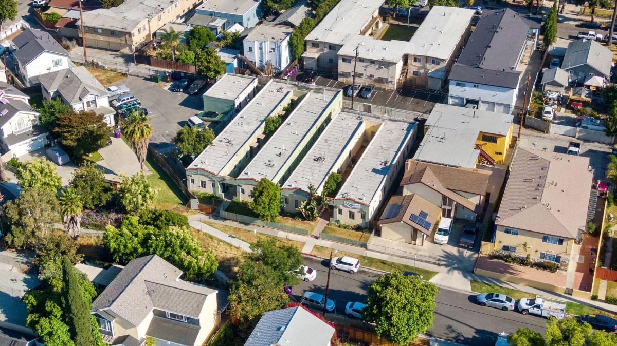 Apartment for rent at 2652 E 15th St, Long Beach, CA 90804