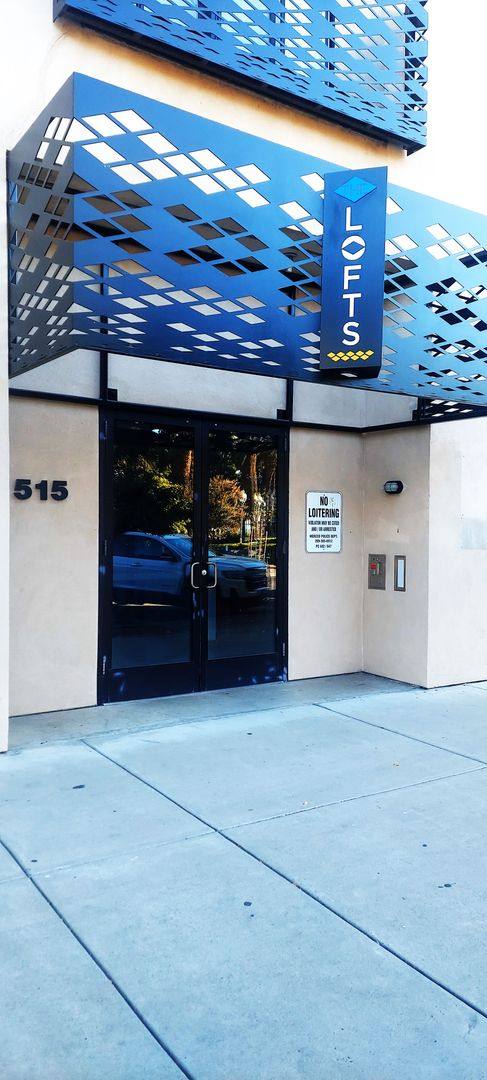 Apartment for rent at 515 W Main St, Merced, CA 95340