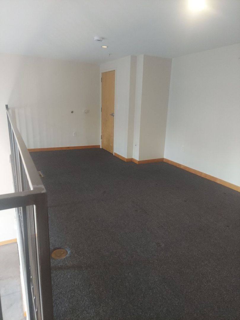 Apartment for rent at 515 W Main St, Merced, CA 95340